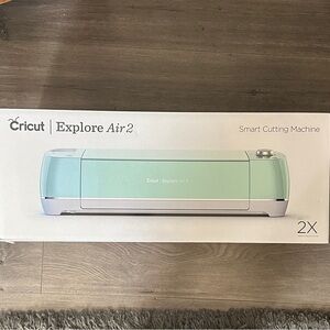 Cricut Explore Air 2 in Mint